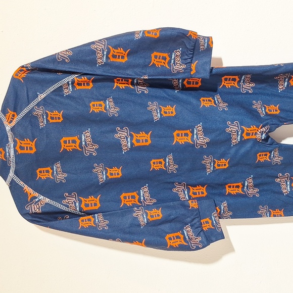 Genuine Merchandise Detroit Tigers Sleepwear/Romper 3T - Picture 7 of 15